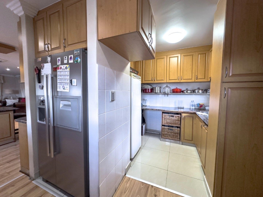 To Let 3 Bedroom Property for Rent in Van Riebeeckshof Western Cape